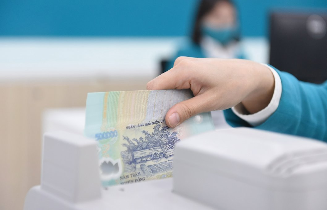 Ngân hàng rao bán nhiều khoản nợ "lạ lùng"