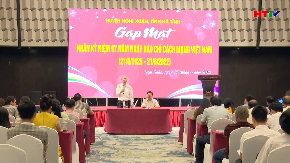 Nghi Xuân gặp mặt các cơ quan báo chí