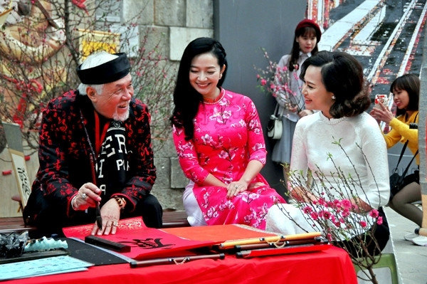 Đừng “làm khó” người dân về quê đón Tết