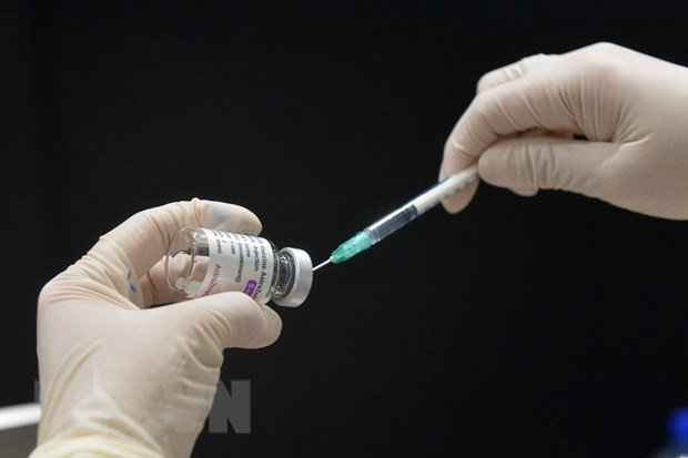 Người không tiêm vaccine nguy cơ mắc COVID-19 cao hơn đến 5 lần