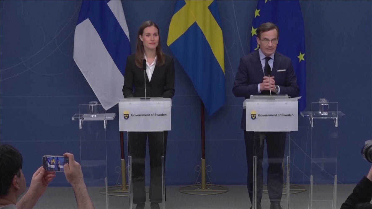 Phần Lan và Thụy Điển cam kết gia nhập NATO cùng thời điểm