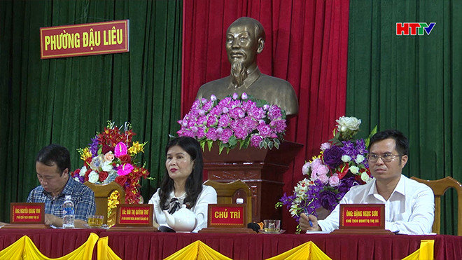 Đại biểu Quốc hội tiếp xúc cử tri thị xã Hồng Lĩnh