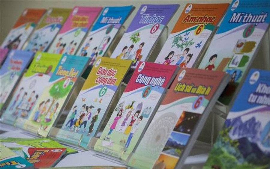 Thanh tra, kiểm tra, hoàn thiện quy định biên soạn, phát hành, mua, sử dụng sách giáo khoa