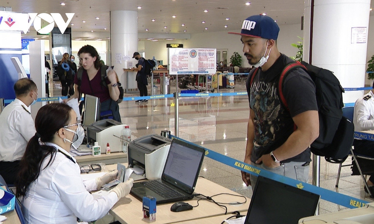 5 nước và vùng lãnh thổ cho nối lại đường bay đến Việt Nam