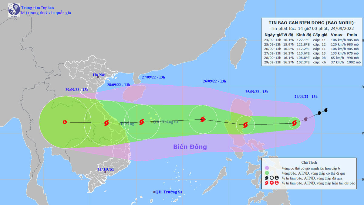 Siêu bão NORU giật cấp 16 khi đổ bộ vào miền Trung