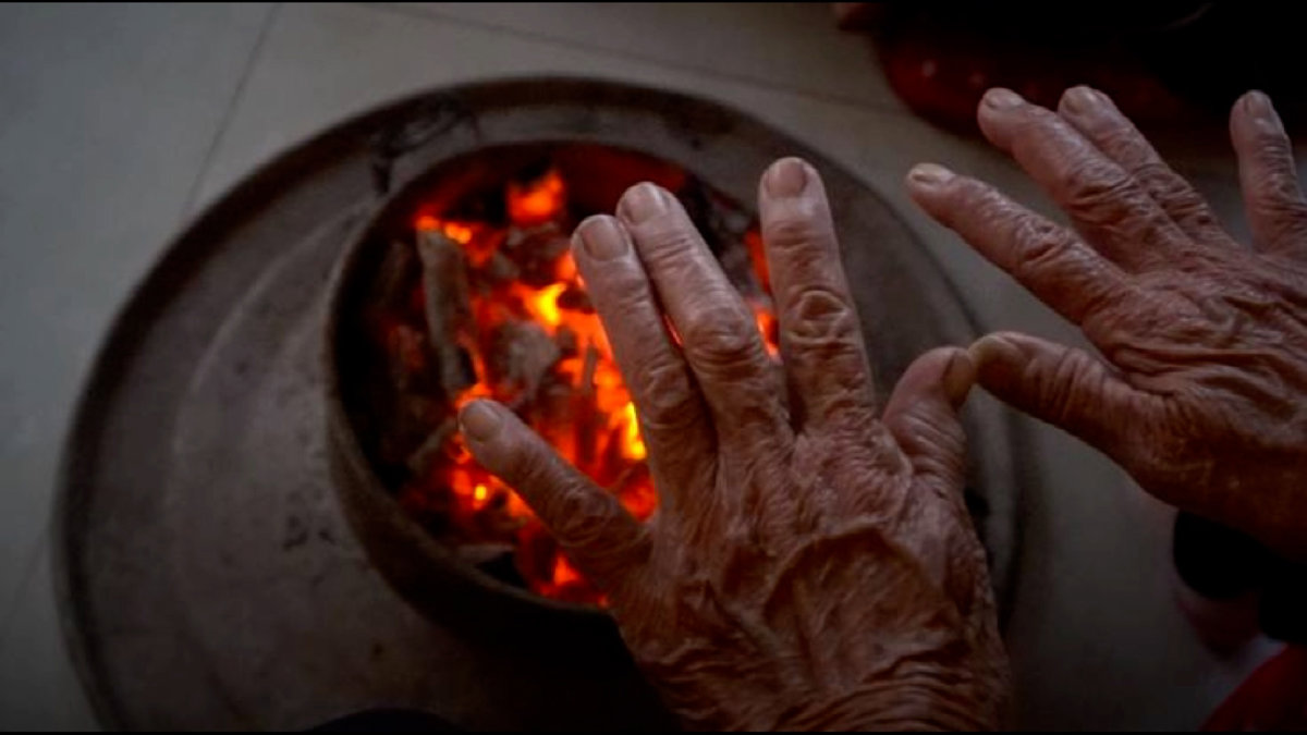 Đốt than sưởi ấm, 03 người ở Cẩm Bình ngạt khí CO