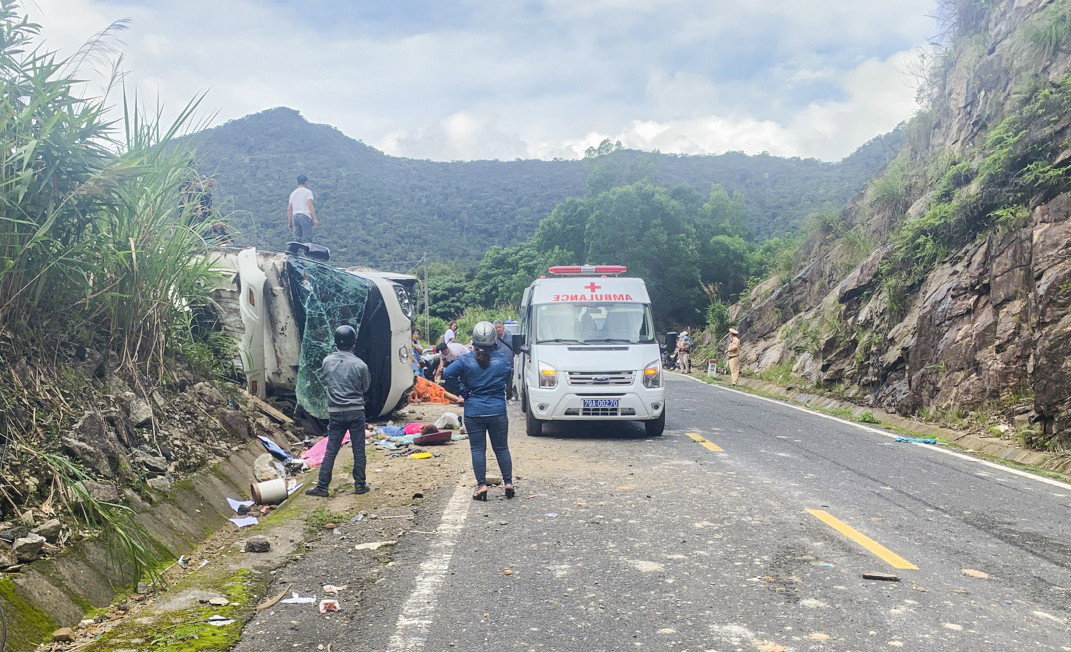 Vụ lật xe, 4 người tử vong ở Khánh Hòa: Tài xế âm tính ma túy, không có nồng độ cồn