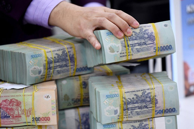 Tăng lương cơ sở cho cán bộ, công chức, viên chức lên 1,8 triệu đồng từ 1/7/2023