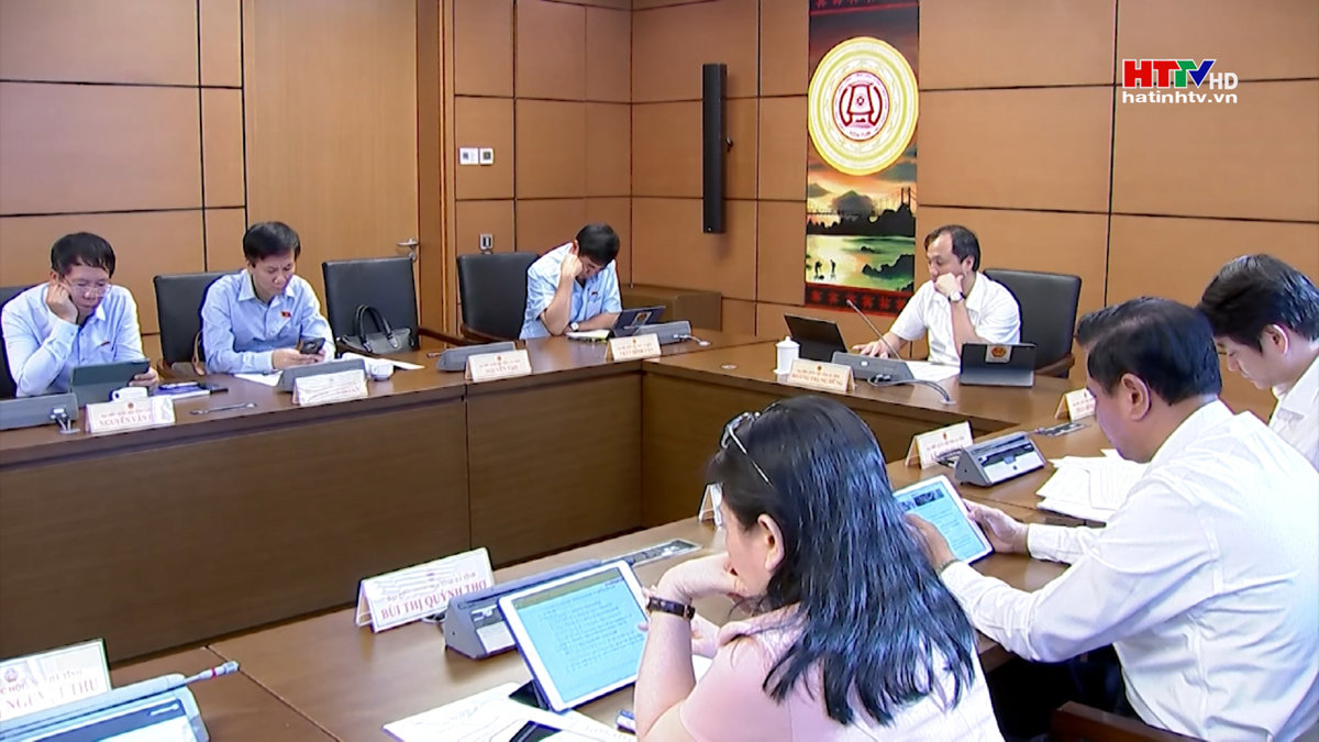 Quốc hội thảo luận tại tổ dự án Luật Bảo hiểm xã hội (sửa đổi)