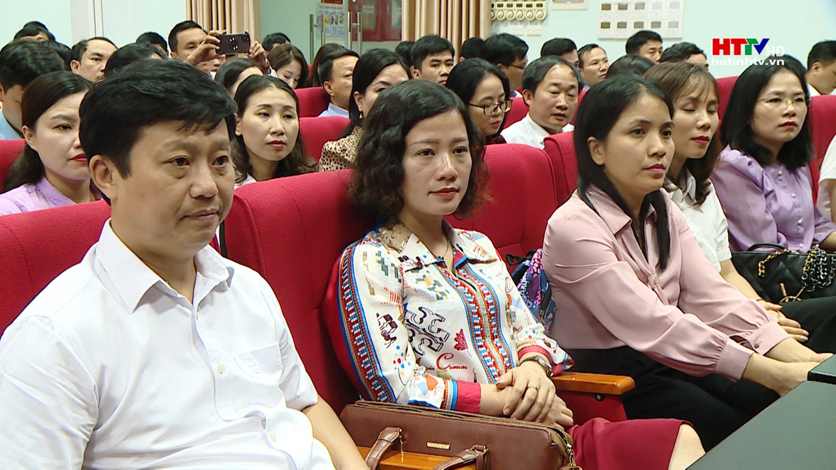 163 thí sinh thi nâng ngạch công chức, viên chức