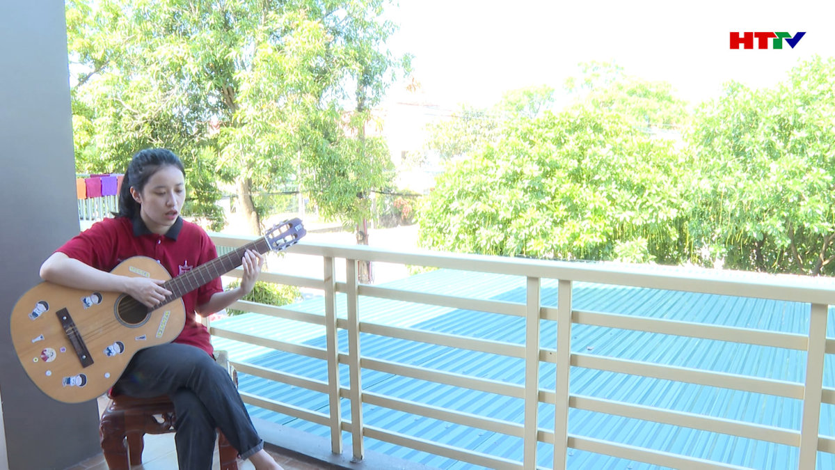 Nữ sinh “giỏi toàn diện” đạt thủ khoa khối D01 toàn quốc