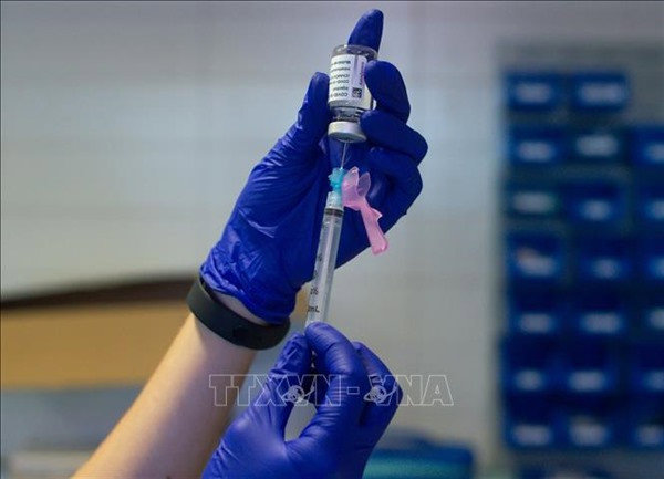 Thế giới chờ làn sóng thế hệ vaccine COVID-19 mới