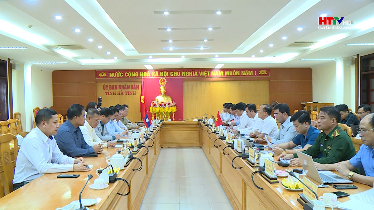 UBND tỉnh làm việc với tỉnh Khăm Muồn