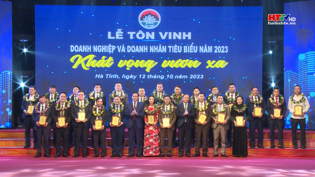 Tôn vinh 53 doanh nghiệp, doanh nhân tiêu biểu năm 2023