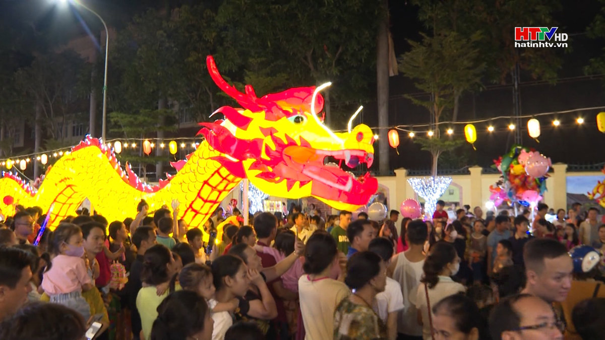 Bế mạc và trao giải Lễ hội “Thành Sen rước đèn trung thu”