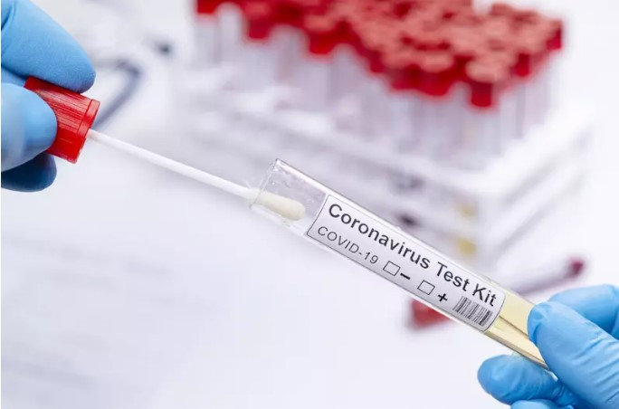 Triệu chứng xuất hiện vào ban đêm của BA.5 dễ nhầm với tác động của nắng nóng