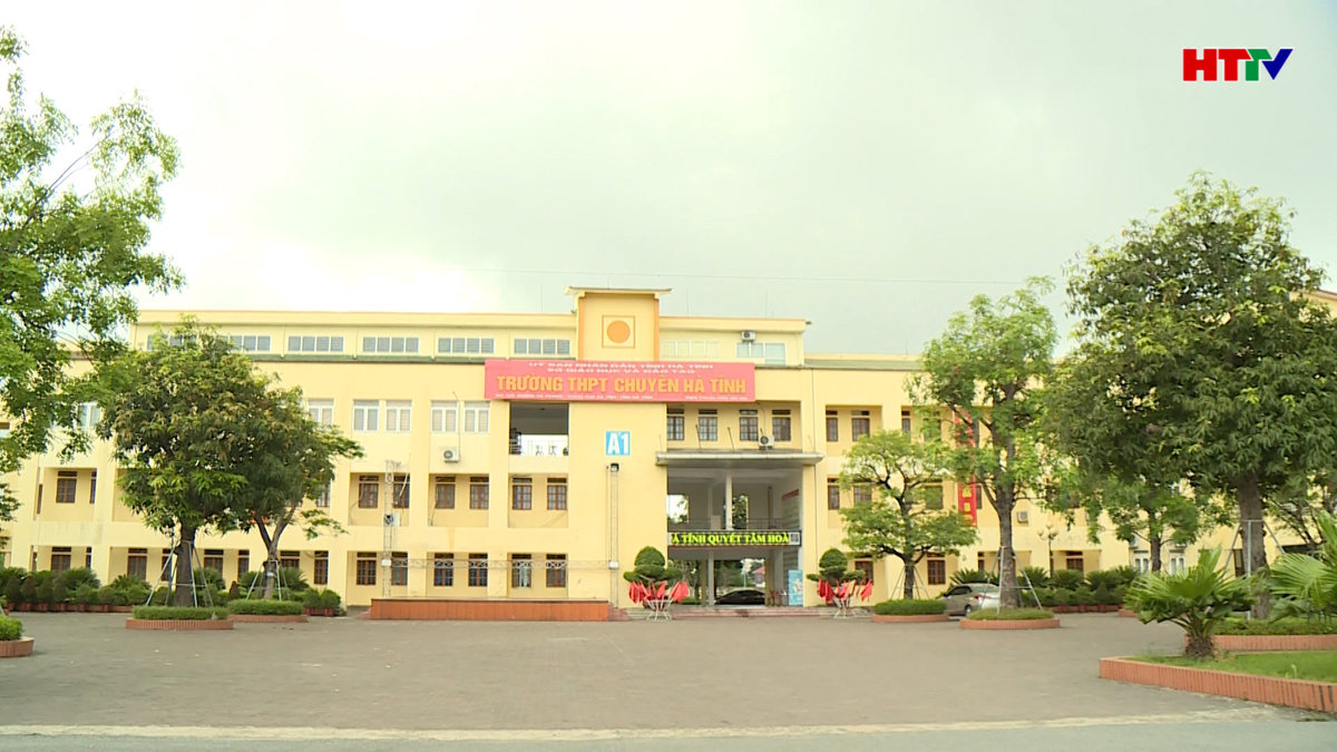 Thí sinh thi môn chuyên vào Trường THPT Chuyên Hà Tĩnh