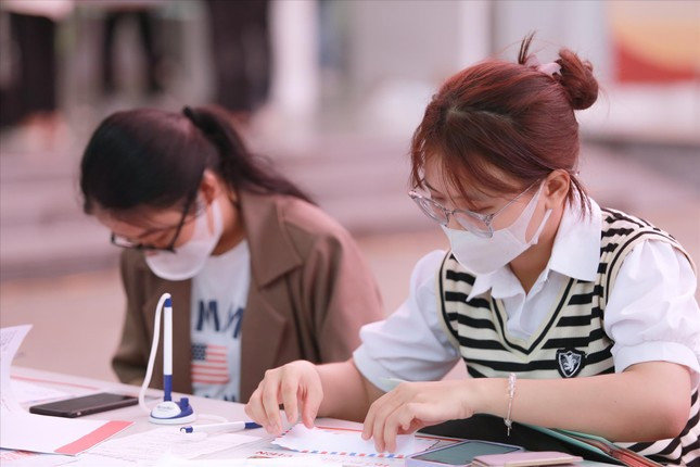 Tuyển sinh 2023: Cộng điểm ưu tiên vào đại học sẽ được điều chỉnh thế nào?