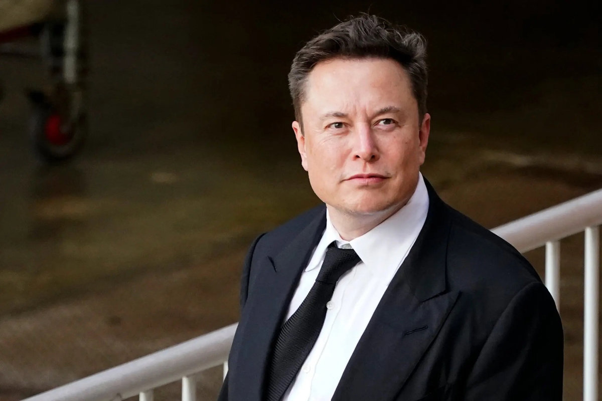 Tỷ phú Elon Musk tuyên bố tiếp tục tài trợ dịch vụ Internet tại Ukraine