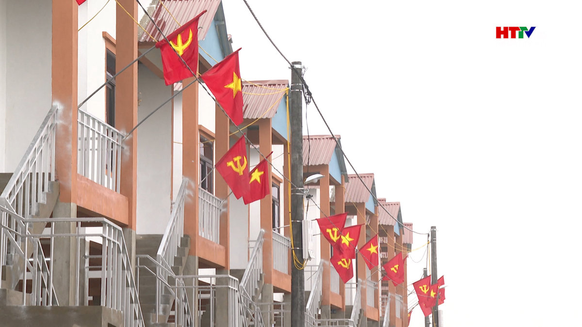 Người dân vạn chài không còn đón Tết trên sông