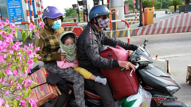 Không 'gây khó' người dân về quê ăn Tết