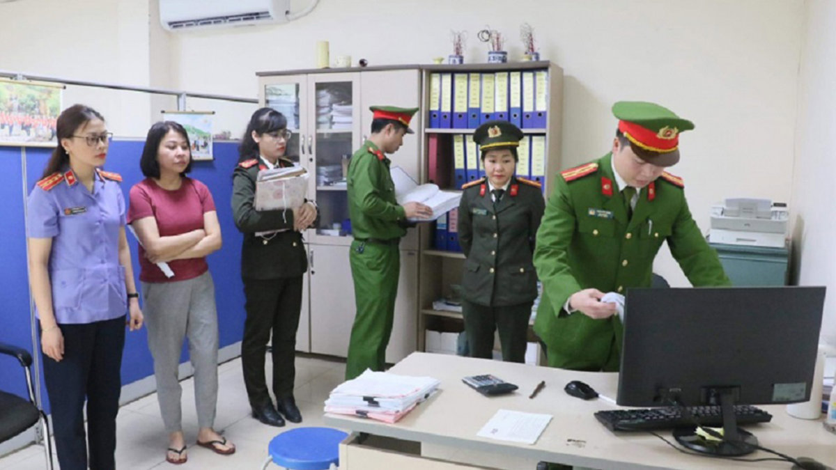 Bắt tạm giam giám đốc và phó giám đốc Công ty Máy tính Lam Hồng