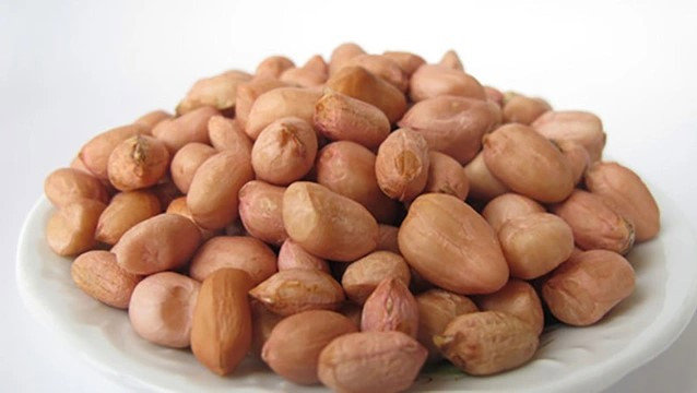 Lợi ích bất ngờ của việc ăn lạc vào buổi sáng