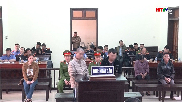 Hương Sơn: Xét xử 2 bị cáo mua bán, tàng trữ trái phép chất ma tuý